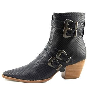 Rare black harvey Matisse boots